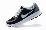 Nike耐克赤足跑鞋 2011新款5.0网面黑蓝 女