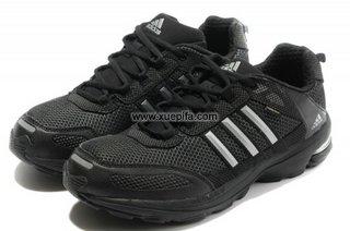 Adidas阿迪三叶草清风跑步鞋 2012新款SNOVA Riot 4 GTX黑白 男